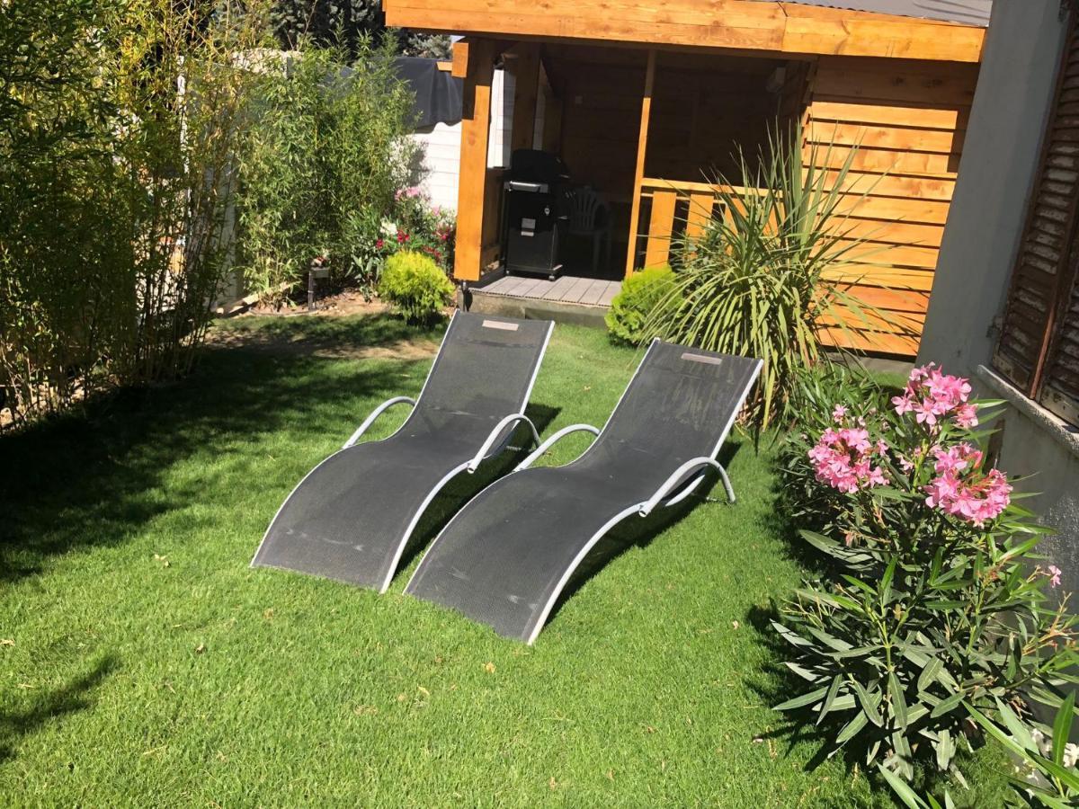 Chalet Mont Ventoux Et Chalet Vip Camaret-sur-Aigues 객실 사진